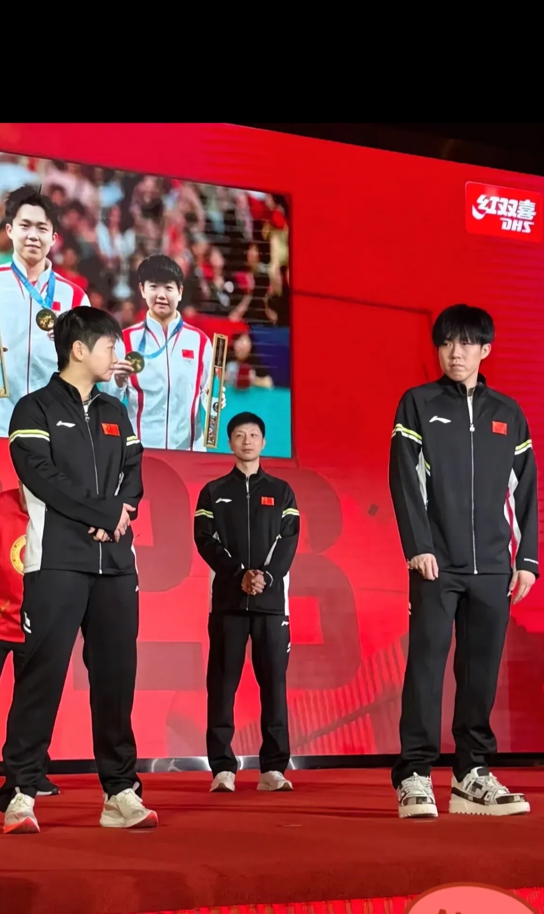 开云体育app-关于100T轻取BLG，Crisp拿下关键大龙激烈交锋八强赛，点燃全场激情的信息