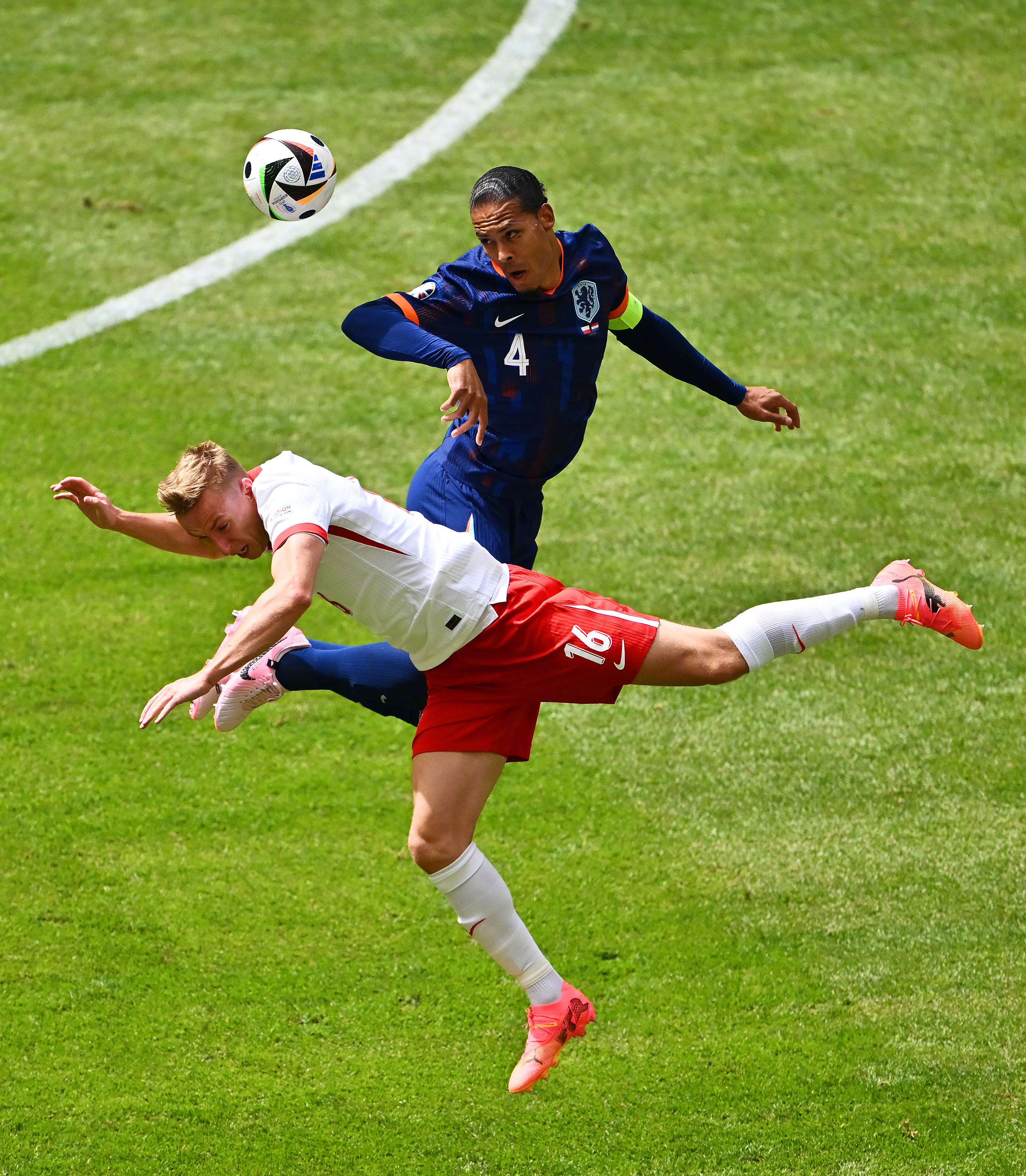 波兰队鏖战德国队，林高远点燃赛场的简单介绍