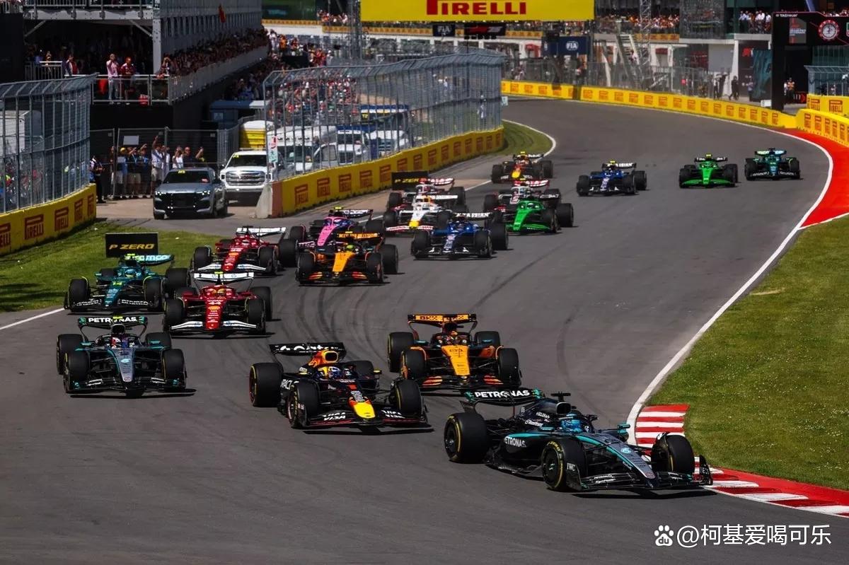 红牛车队碾压红牛二队，拉塞尔带队取胜